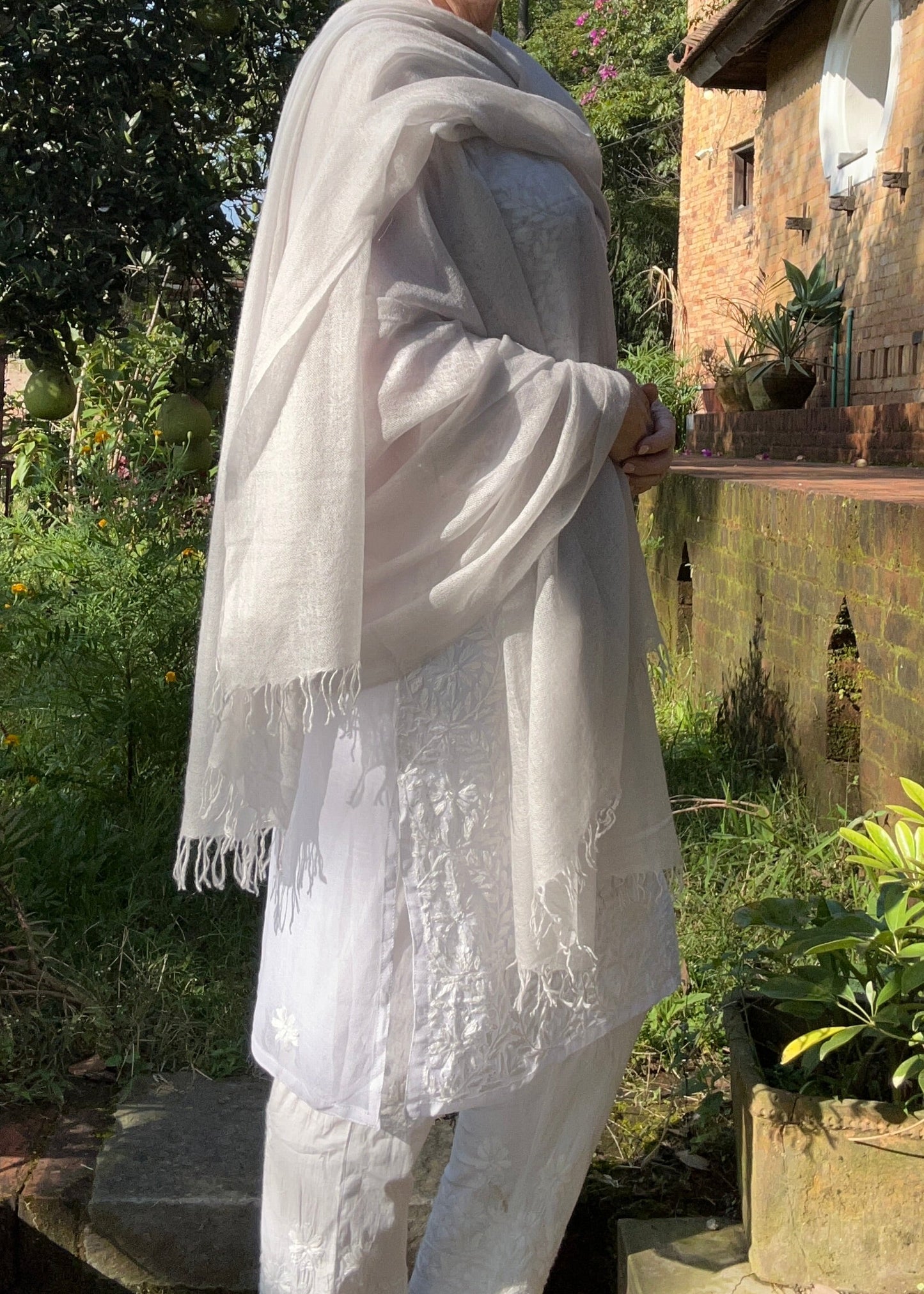 Premium Light Grey Pure Cashmere Wrap - Handwoven Himalayan Luxury Scarf