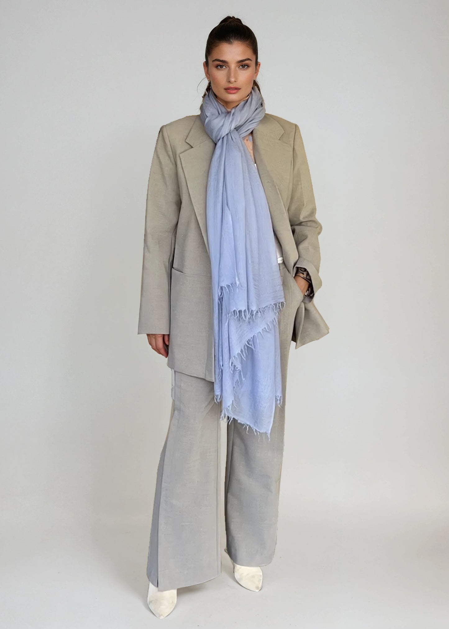 HÜLLE AUS VERFASSENEM DENIM AUS REINEM KASCHMIR