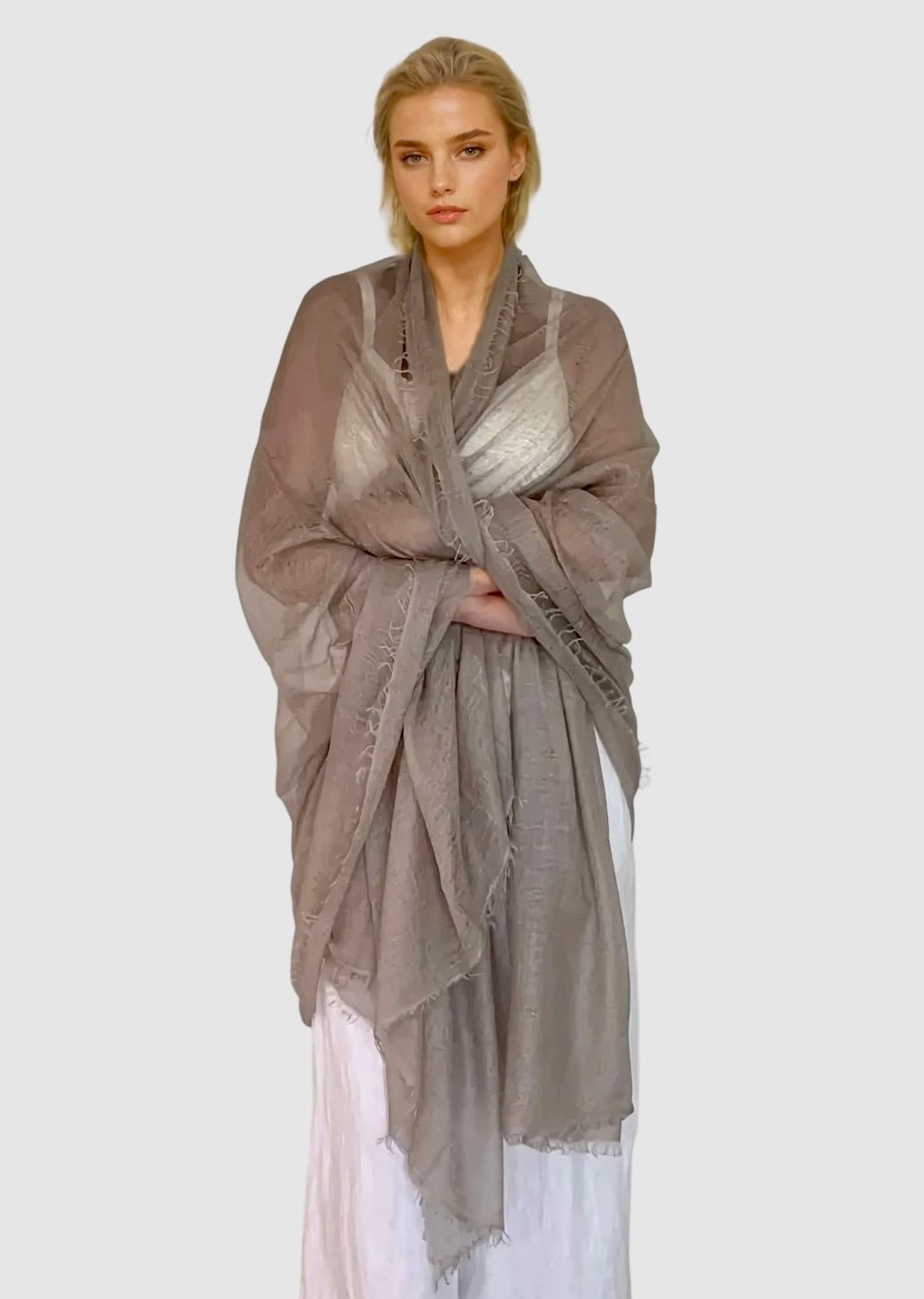 LIGHT WEIGHT CASHMERE WRAP - WARM GREY