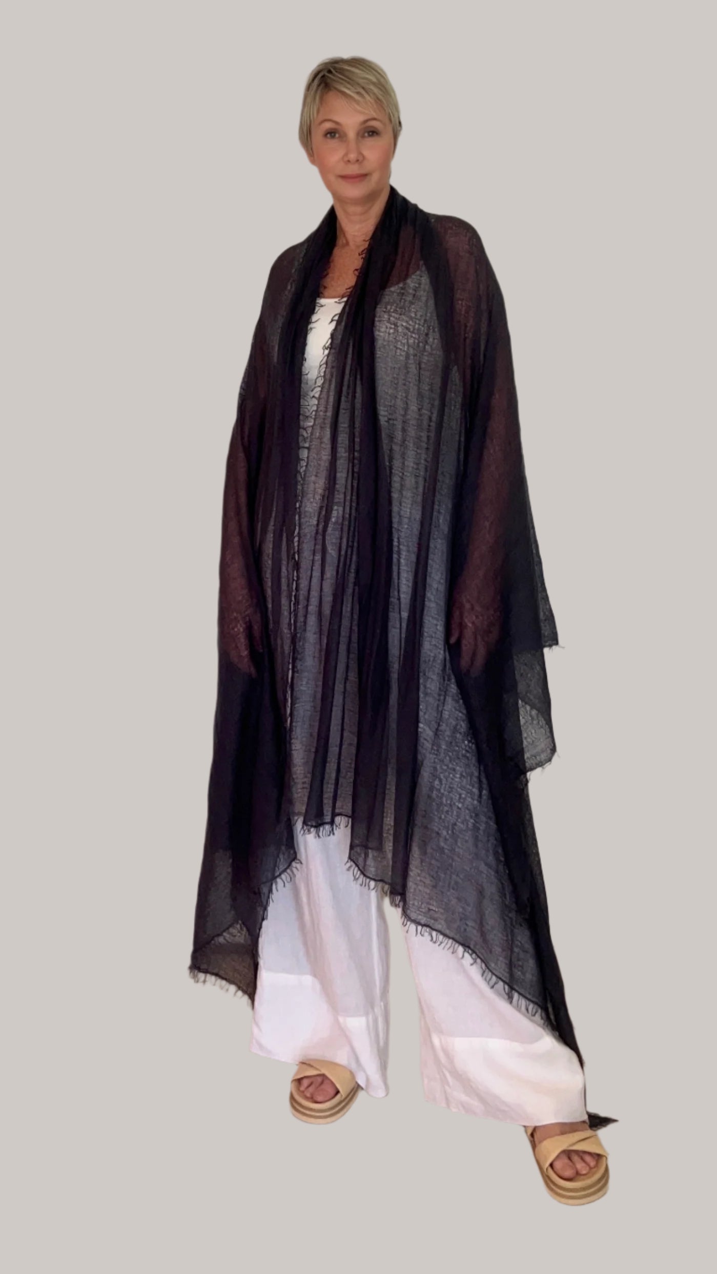 LIGHT-WEIGHT CASHMERE WRAP- CHARCOAL - Cashmere Luxe