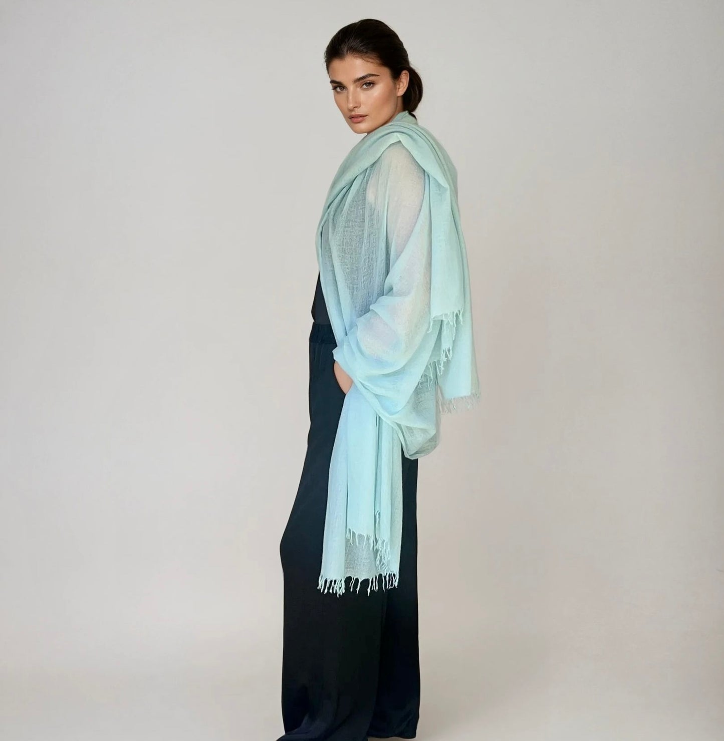 PURE CASHMERE OPAL BLUE WRAP