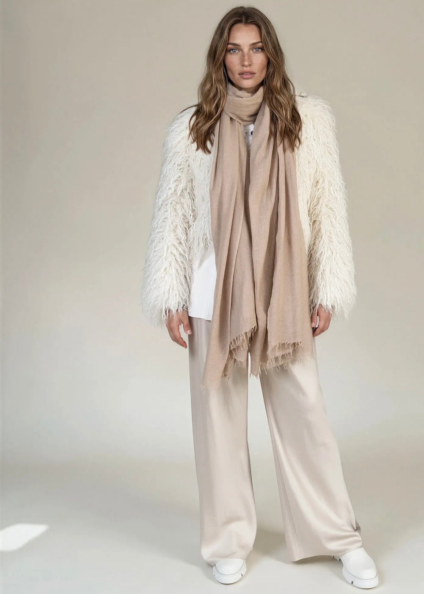 Premium Natural Cashmere Wrap – Handwoven Himalayan Luxury Shawl