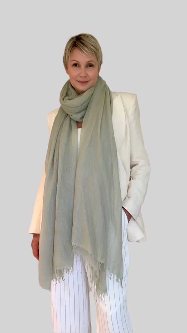 PURE CASHMERE WRAP CELADON - Cashmere Luxe