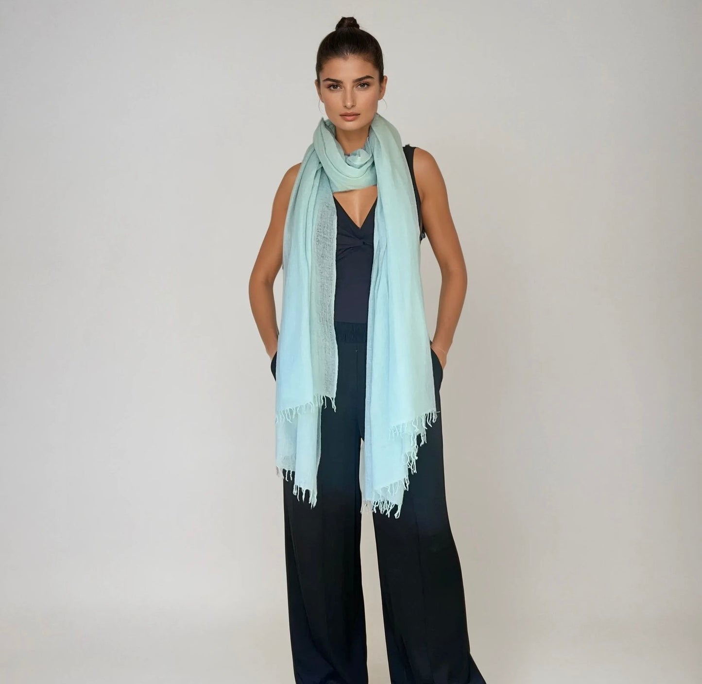 PURE CASHMERE OPAL BLUE WRAP