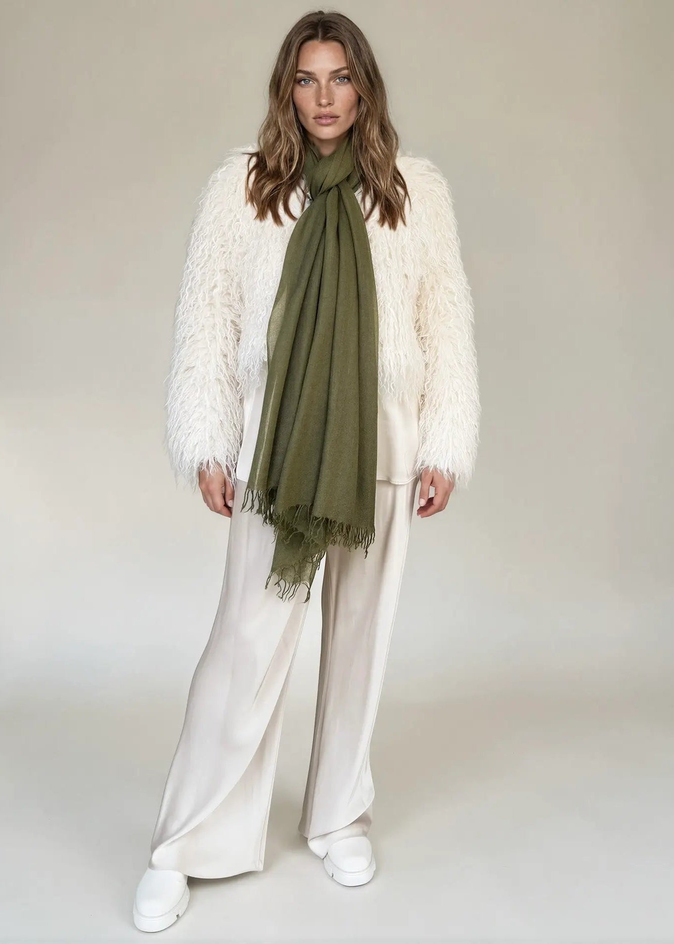 Olive Green Handwoven Cashmere Wrap | 100% Pure Himalayan Cashmere
