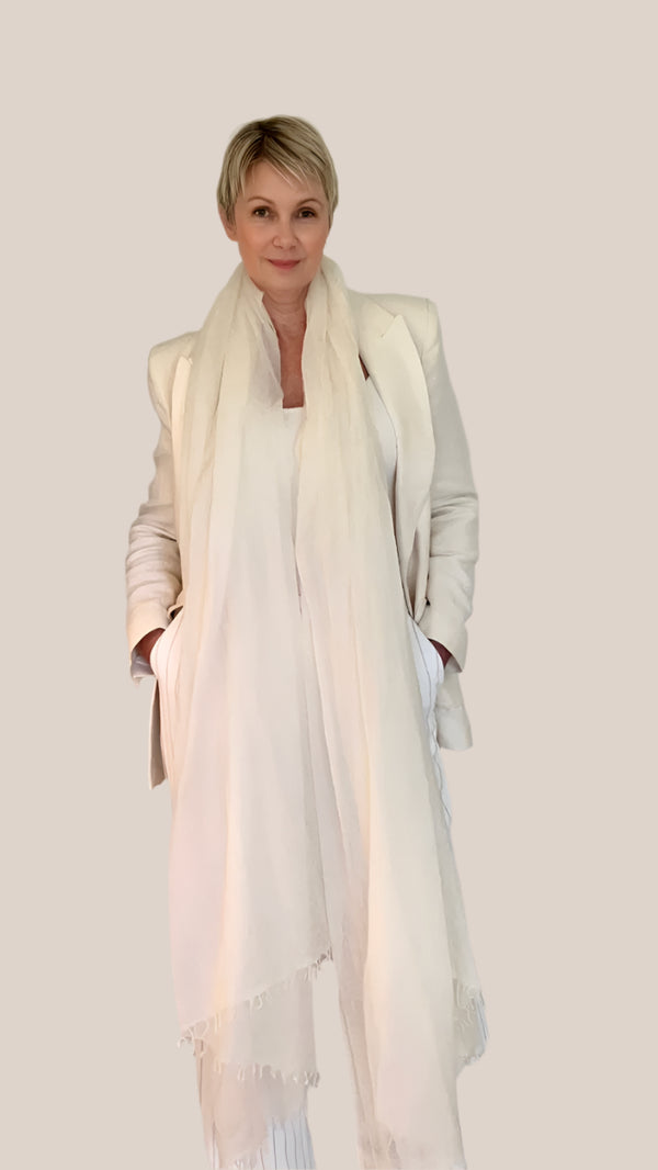 PURE CASHMERE WHITE WRAP - Cashmere Luxe