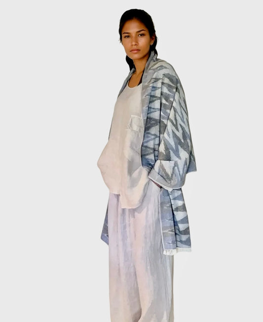 IKAT WRAP  BLUE GREY