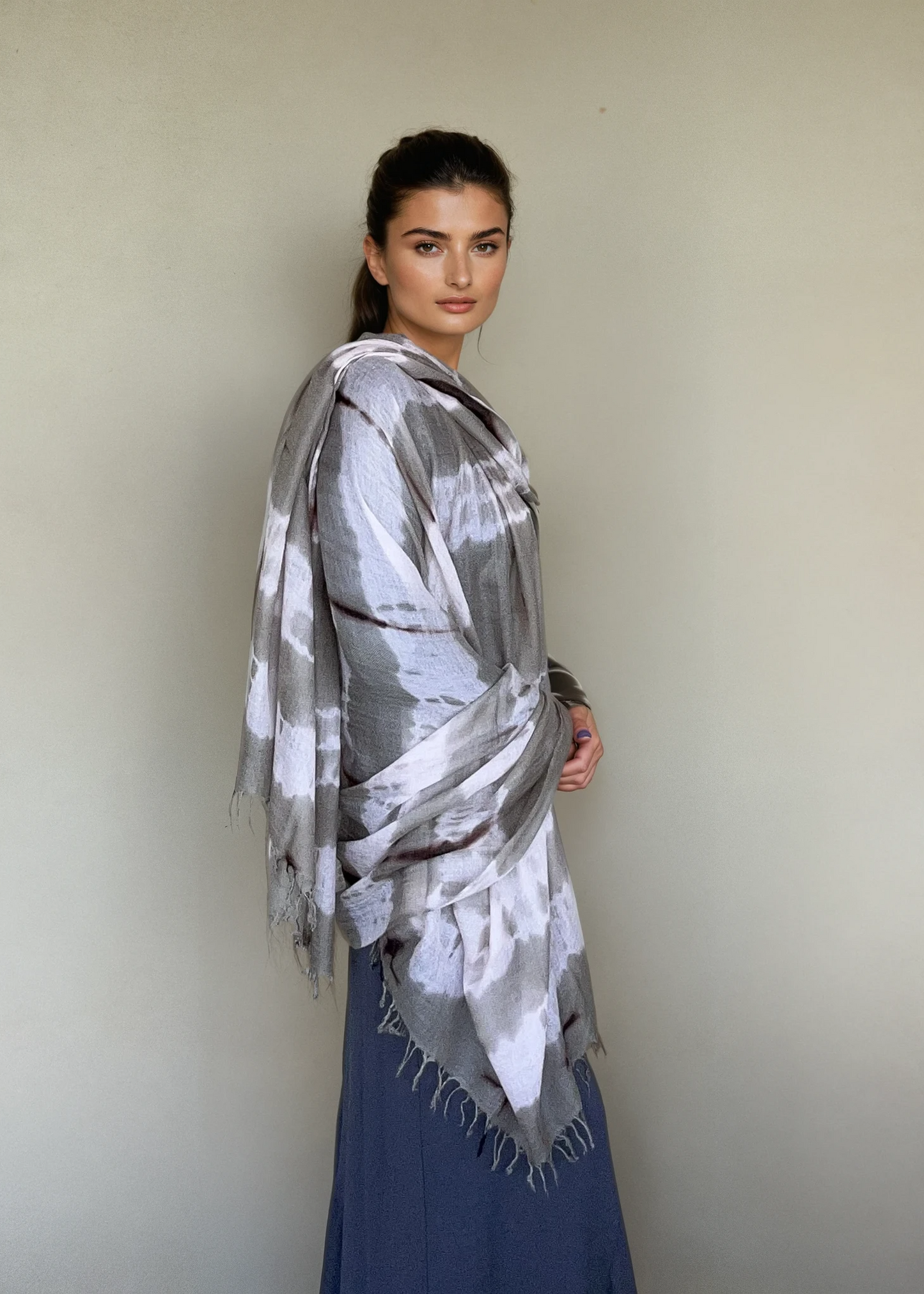 Premium Taupe & Soft Pink Hand-Woven Cashmere Wrap - Limited Edition Luxury
