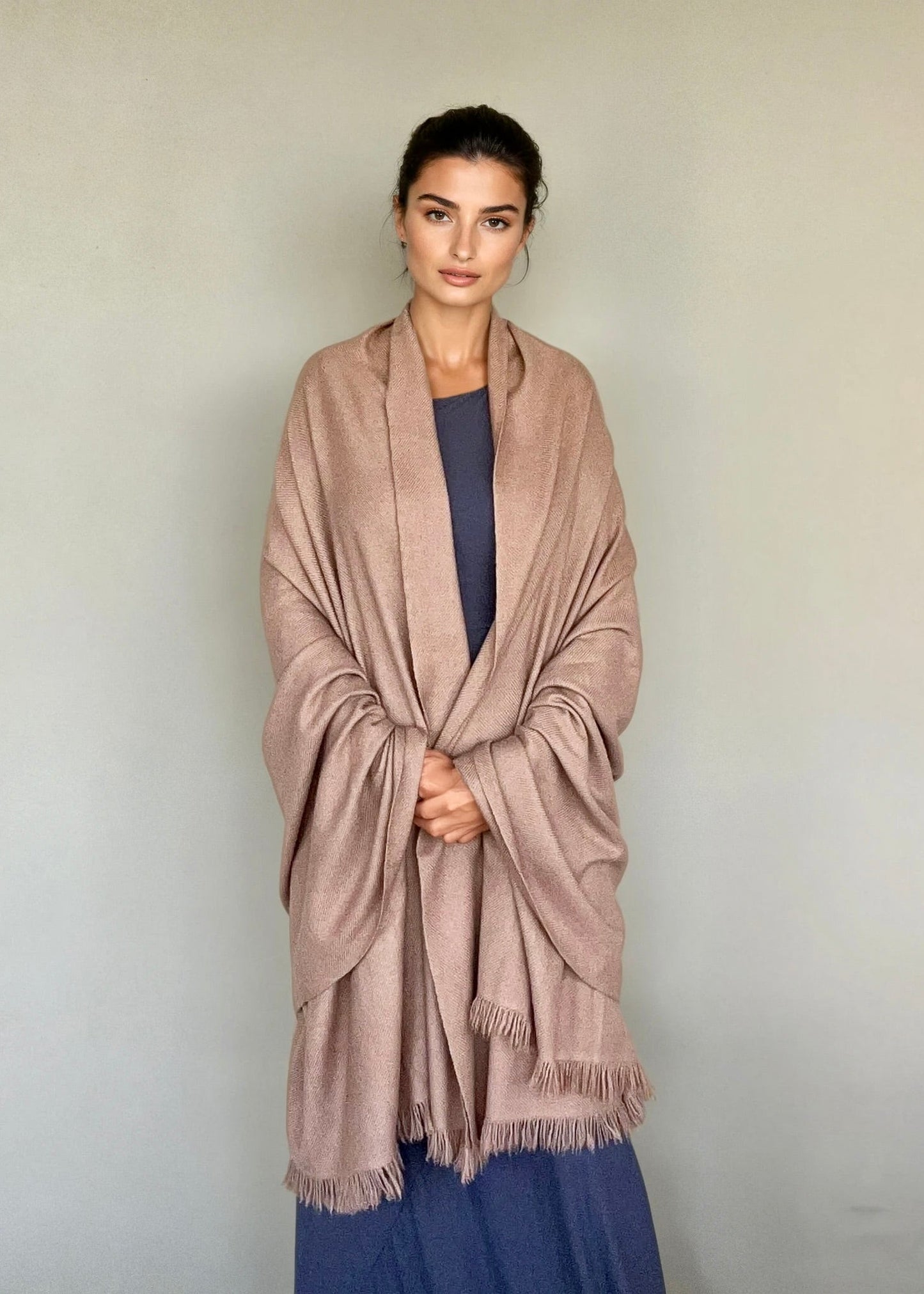 Heavyweight Plant-Dyed Cashmere Wrap | Tan