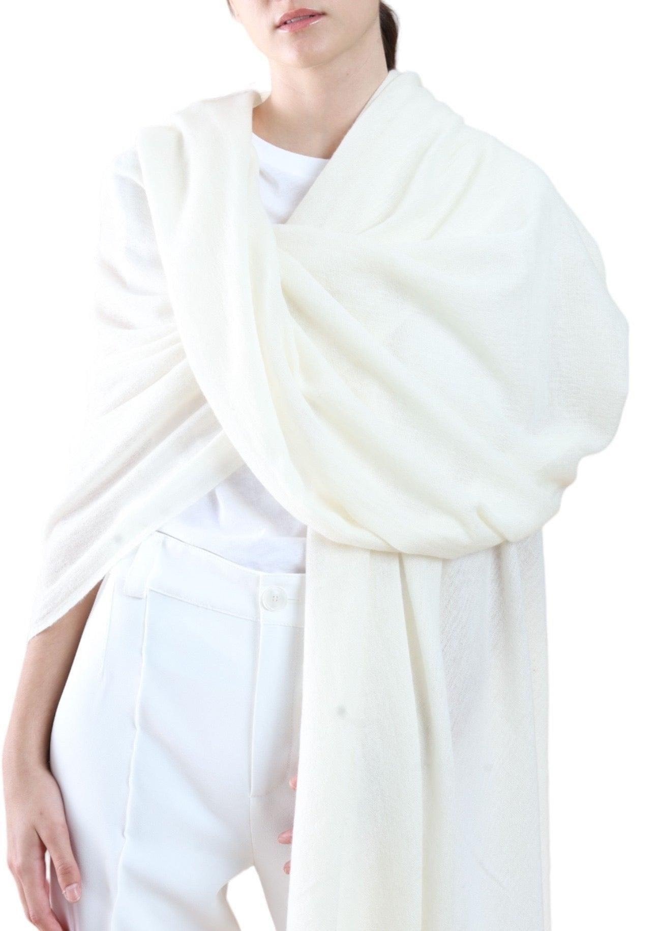 TRAVEL WRAP WHITE - Cashmere Luxe