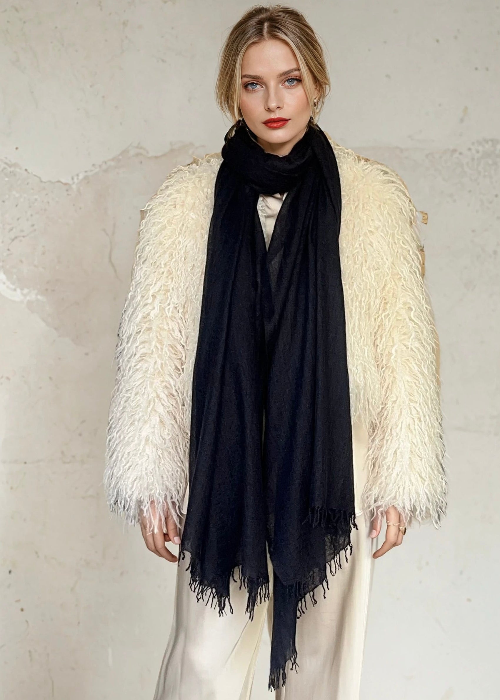 وشاح أسود من الكشمير الخالص | وشاح فاخر منسوج يدويًا