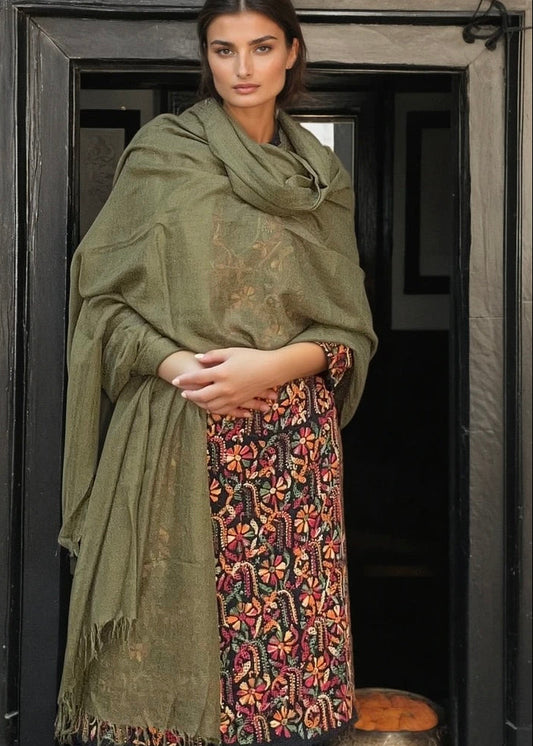 Olive Green Handloom Cashmere Wrap - Luxury Scarf | Cashmere Luxe