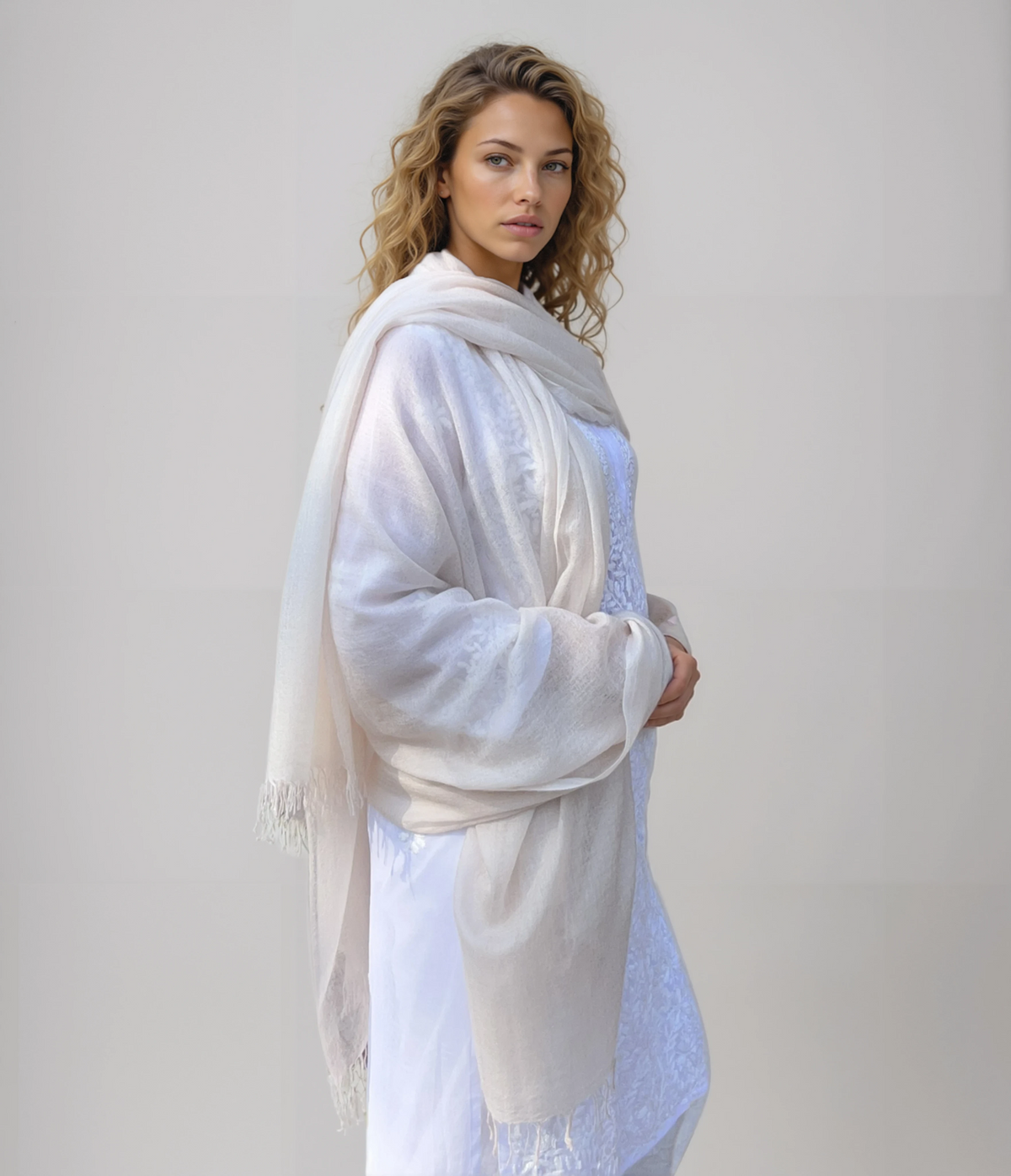 Premium Soft Pink Cashmere Wrap – Handwoven Himalayan Luxury Scarf