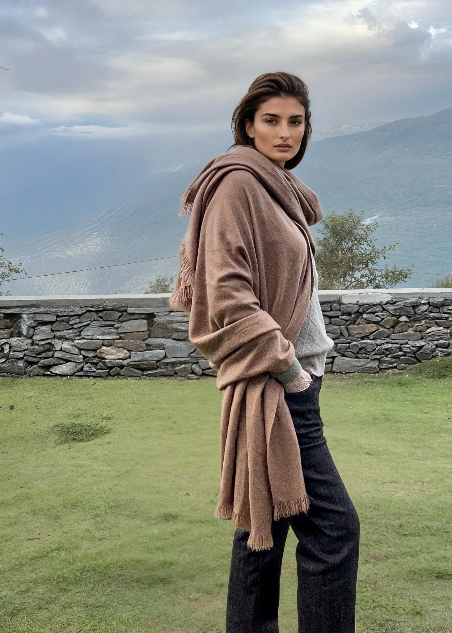 Heavyweight Plant-Dyed Cashmere Wrap | Tan