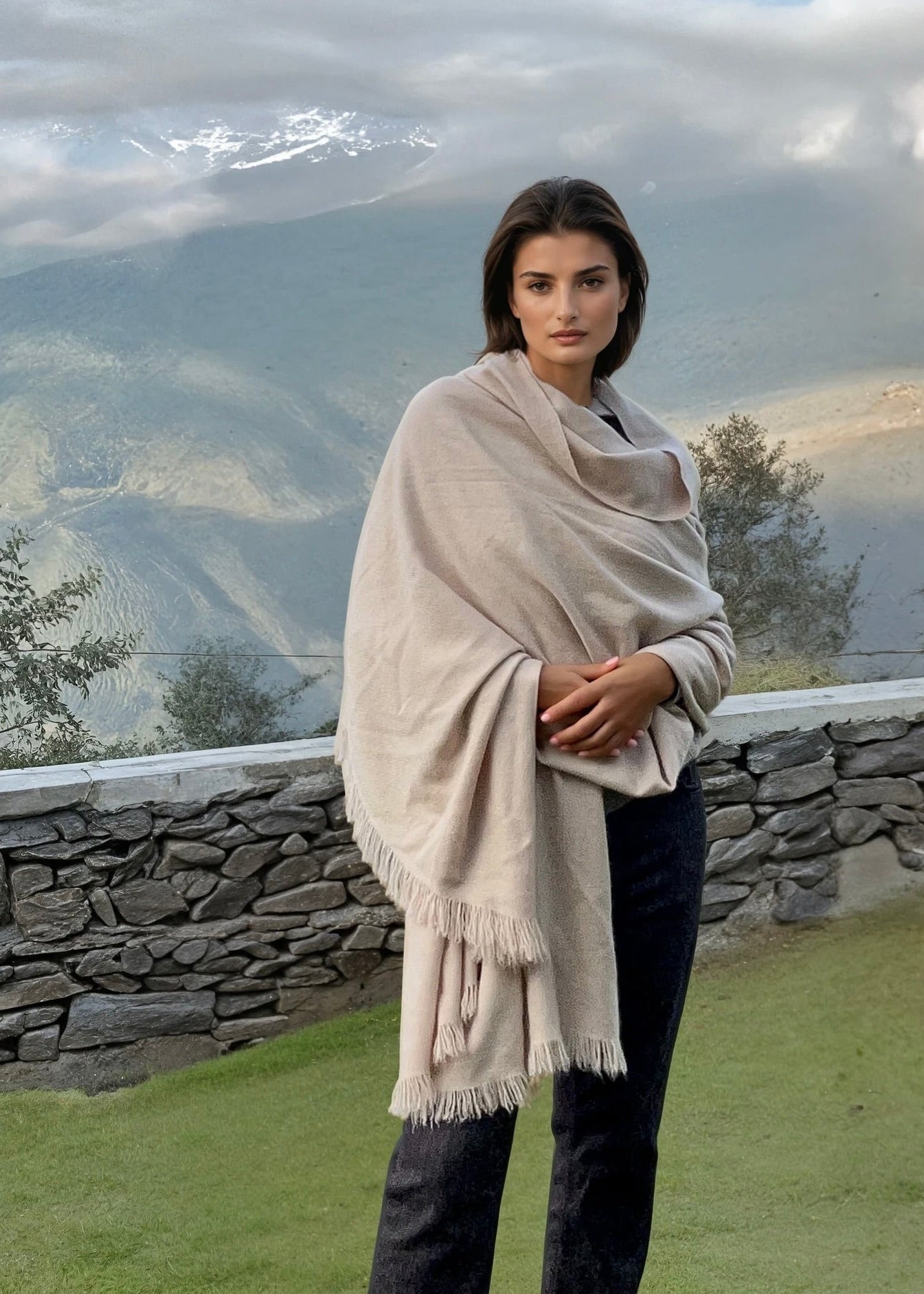 Heavyweight Plant-Dyed Cashmere Wrap - Natural