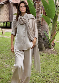 Taupe Cashmere Wrap – Handwoven Himalayan Luxury Shawl