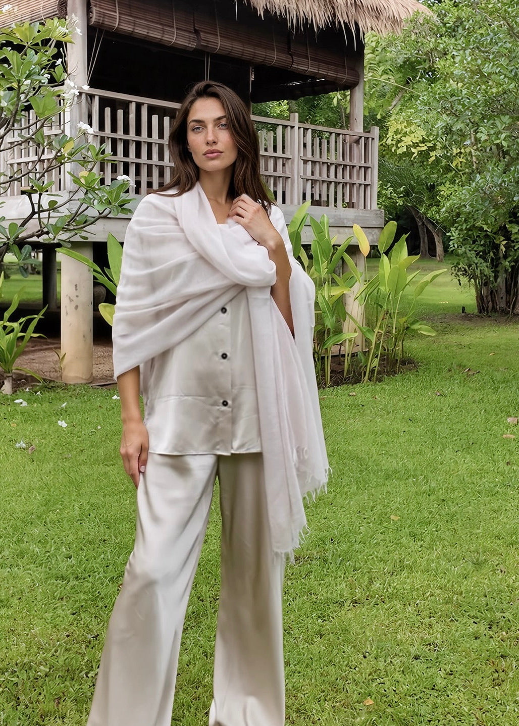 Premium Soft Pink Cashmere Wrap – Handwoven Himalayan Luxury Scarf