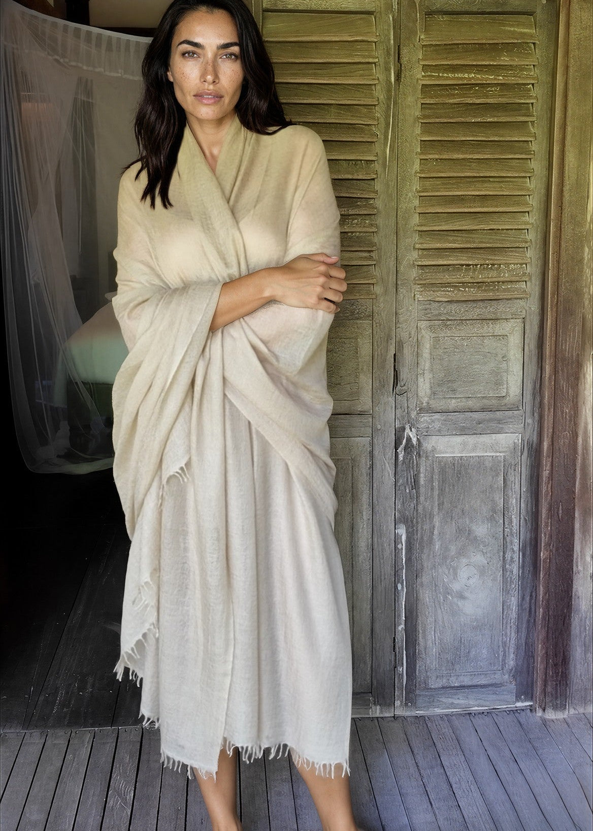 Premium Natural Cashmere Wrap – Handwoven Himalayan Luxury Shawl