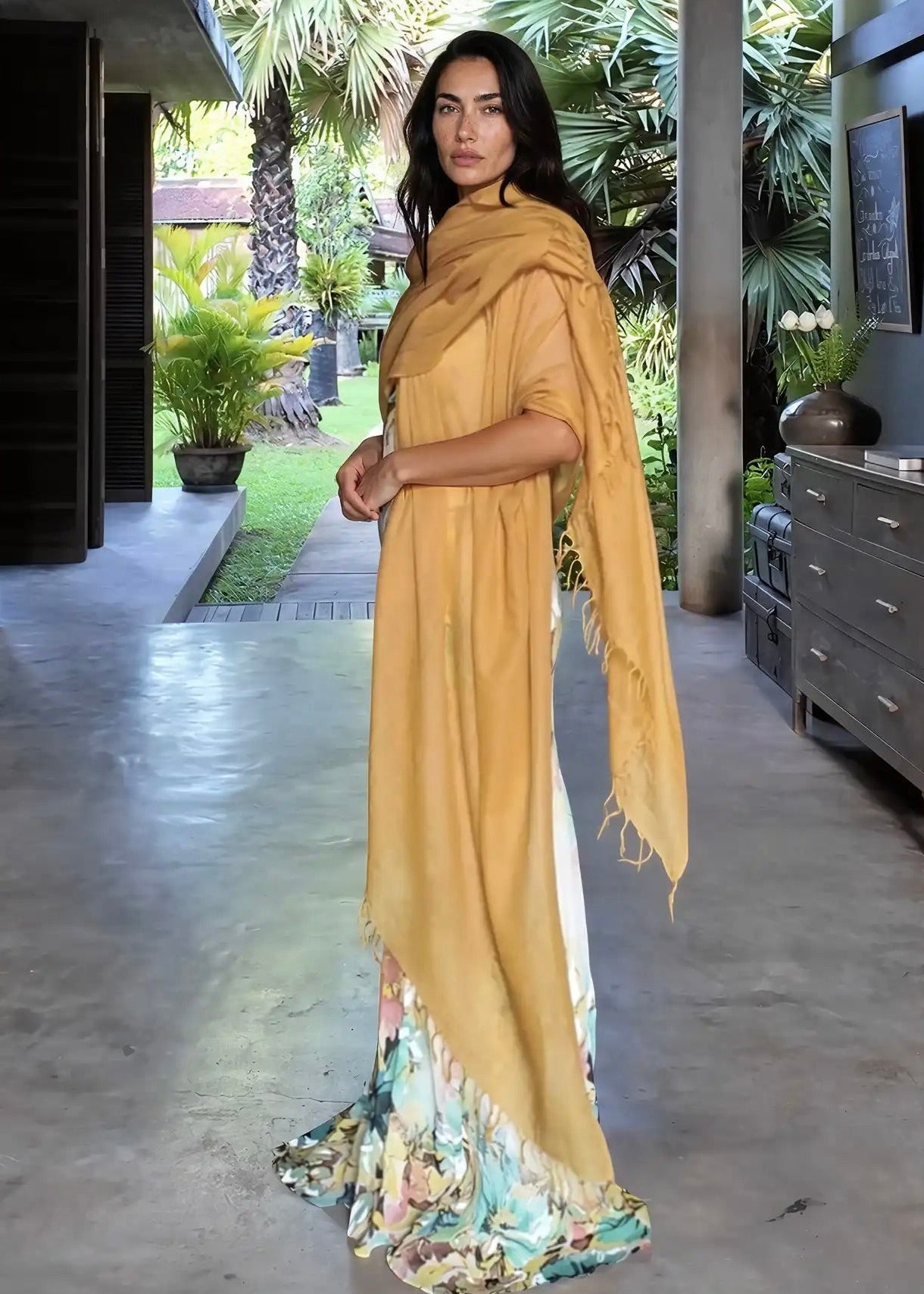 Saffron Cashmere Wrap – Handloom Himalayan Luxury Scarf