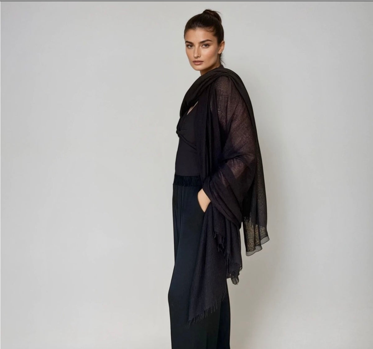 Premium Black Pure Cashmere Wrap - Handwoven Himalayan Luxury Scarf