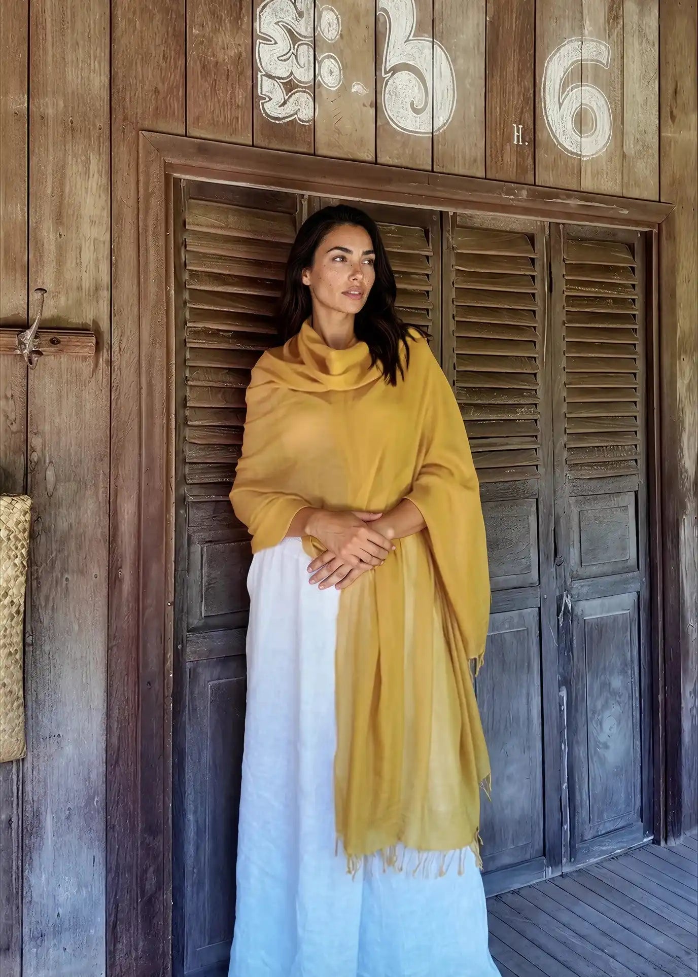 Saffron Cashmere Wrap – Handloom Himalayan Luxury Scarf
