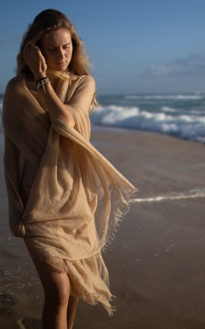 Premium Natural Cashmere Wrap – Handwoven Himalayan Luxury Shawl