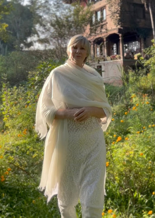 Premium White Pure Cashmere Wrap - Handwoven Himalayan Luxury Scarf