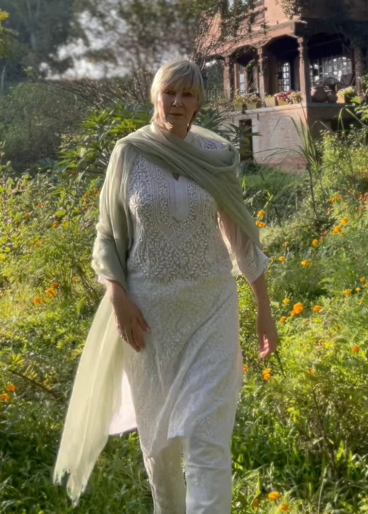 Premium Celadon Pure Cashmere Wrap - Handwoven Himalayan Luxury Scarf