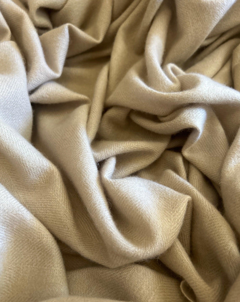 Cashmere Blanket Hand-Woven Dusty Cream - Cashmere Luxe