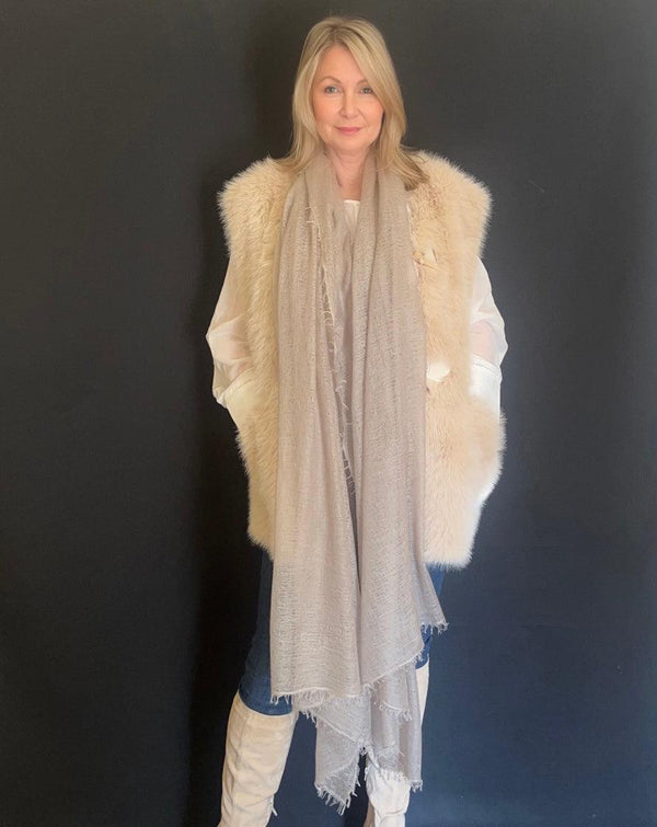 LIGHT WEIGHT CASHMERE WRAP - WARM GREY - Cashmere Luxe