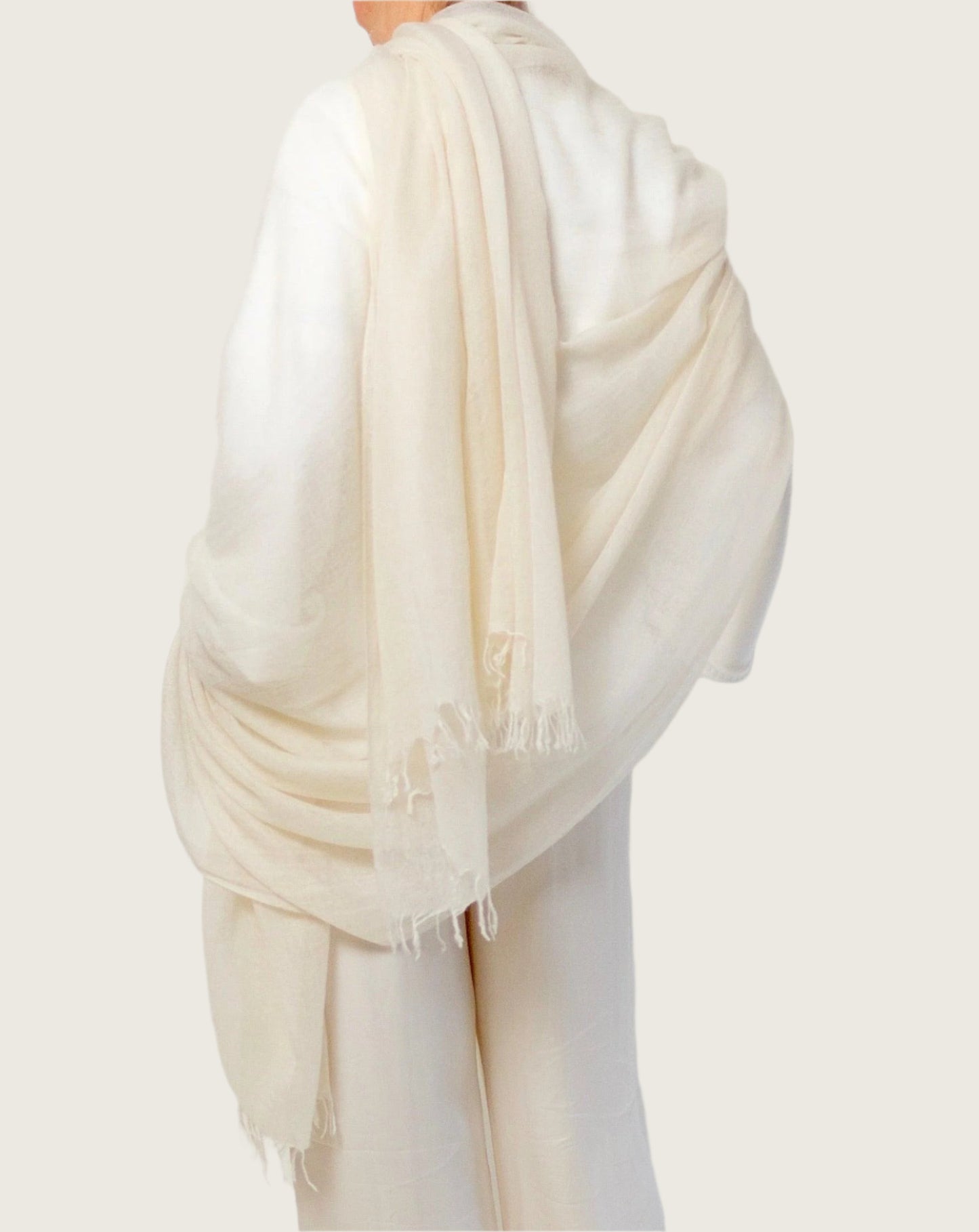 PURE CASHMERE WHITE WRAP - Cashmere Luxe