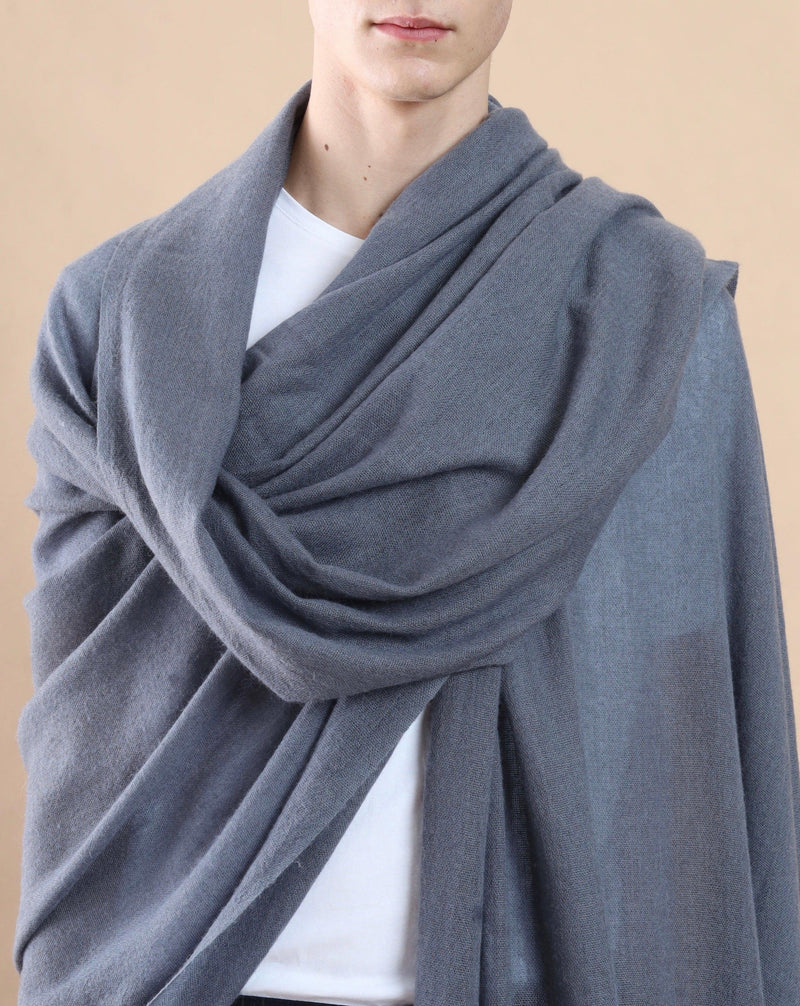 Travel Wrap Charcoal Men - Cashmere Luxe