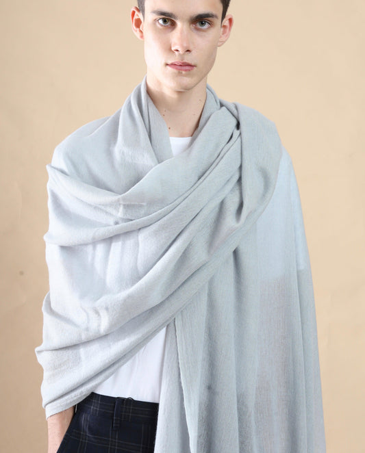 Travel Wrap Light Grey - Cashmere Luxe