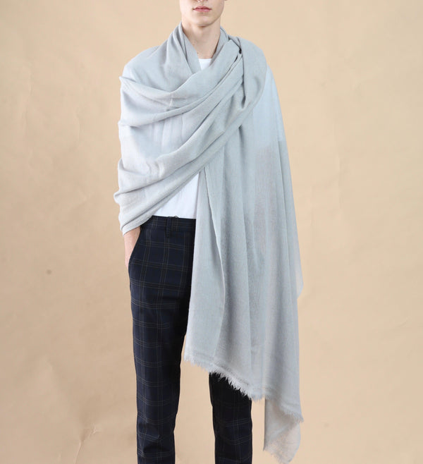 Travel Wrap Light Grey - Cashmere Luxe