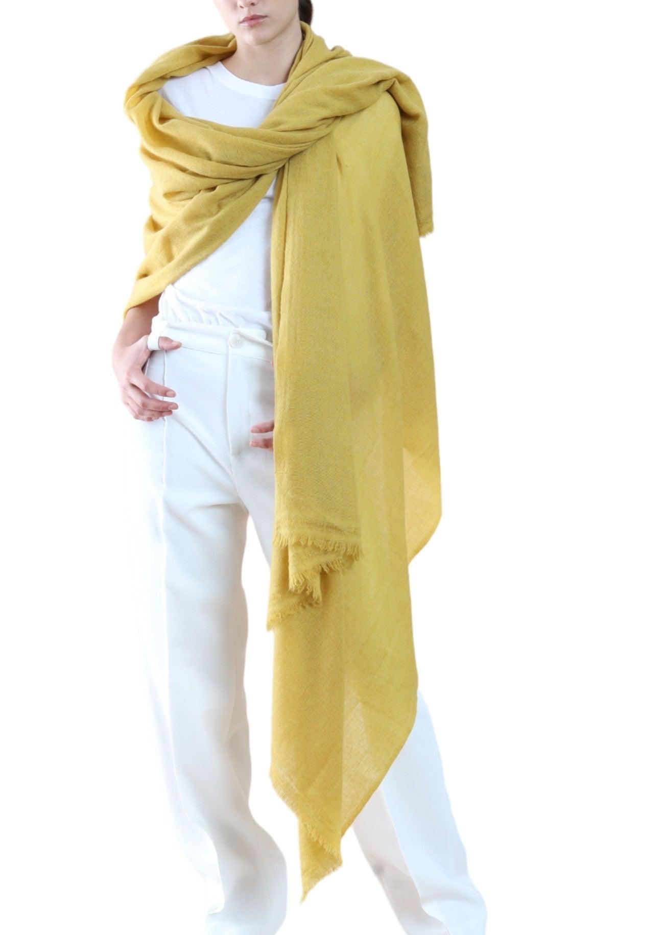 TRAVEL WRAP MUSTARD - Cashmere Luxe