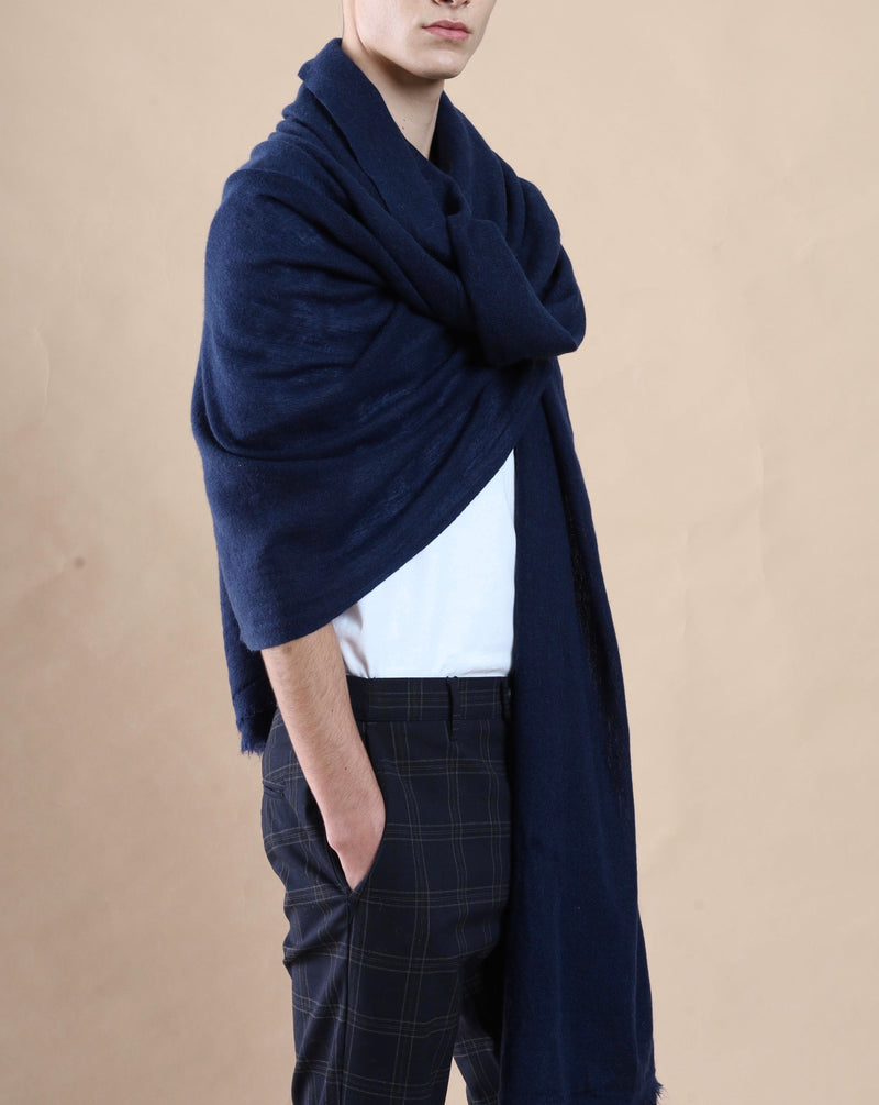 TRAVEL WRAP NAVY - Cashmere Luxe