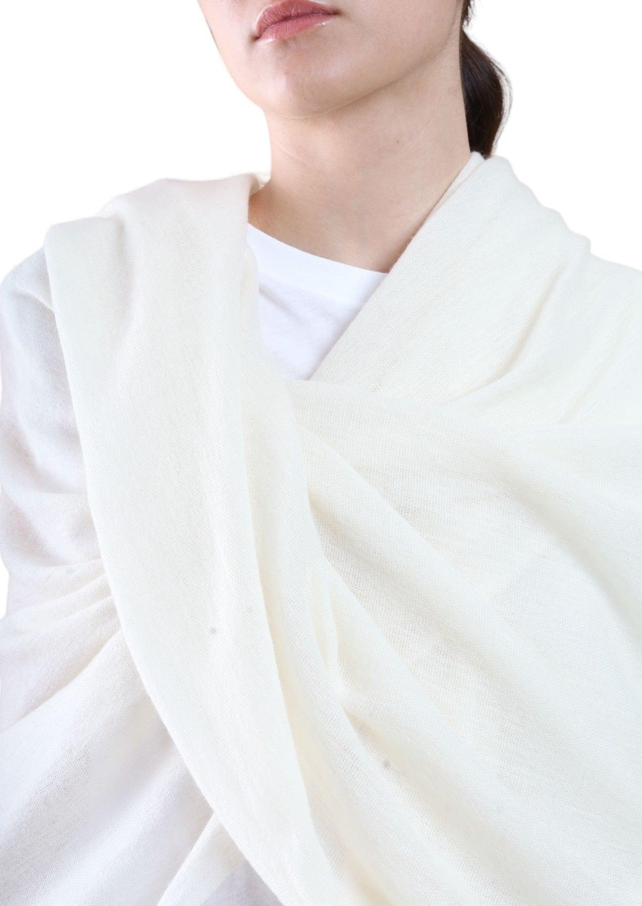 TRAVEL WRAP WHITE - Cashmere Luxe