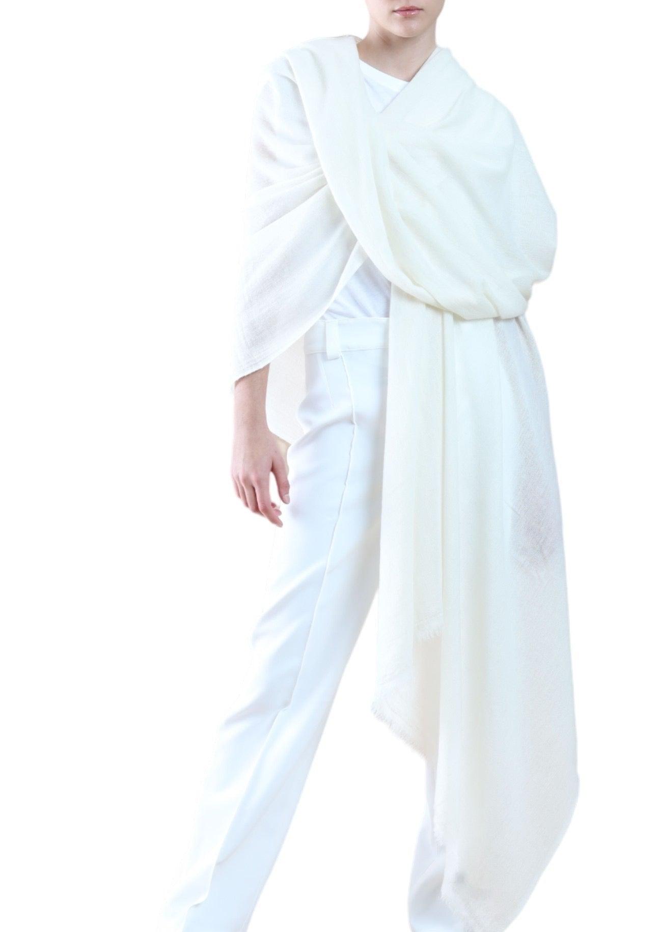 TRAVEL WRAP WHITE - Cashmere Luxe